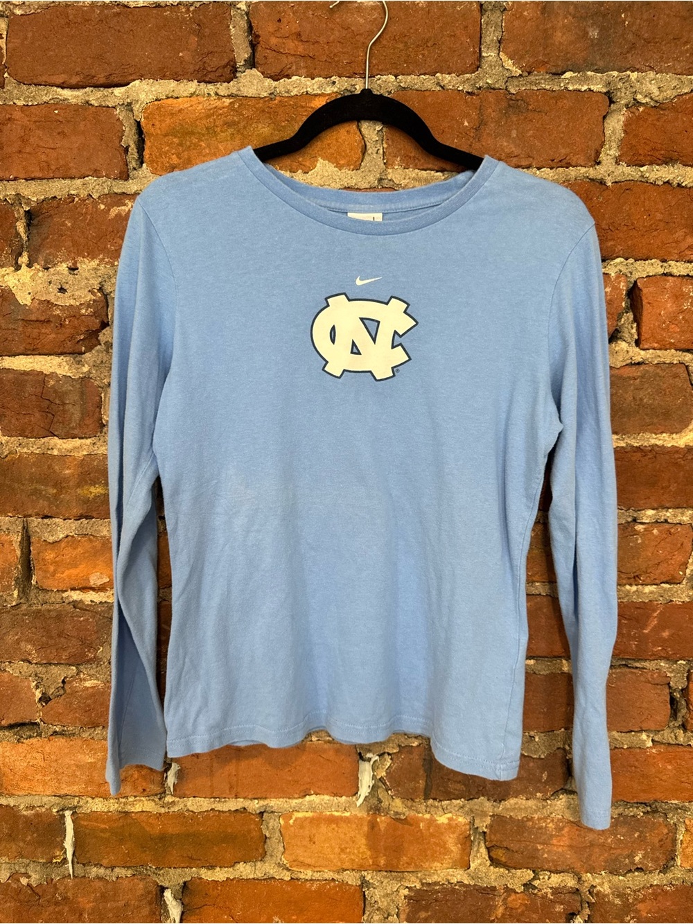 Vintage Nike Women’s Univ of North Caroline Tar Heels Blue Long Sleeve Shirt